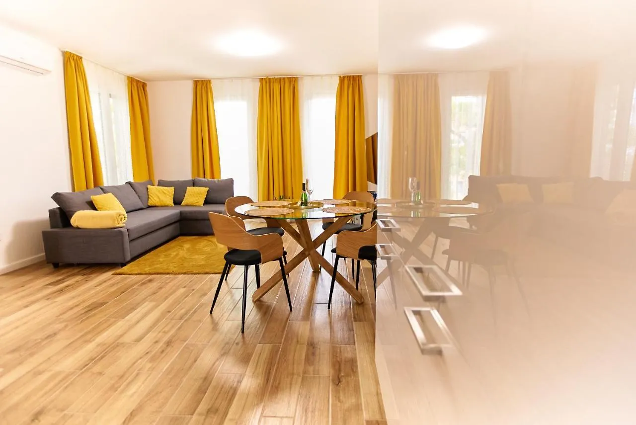 Starlight Bronze Szeged- Exclusive Apartman 0*, Szeged