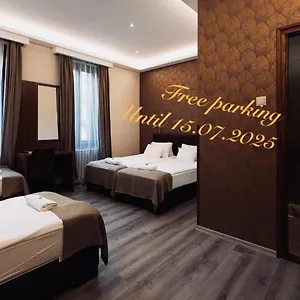 4* Frühstückspension Vén Diófa De Lux Panzió